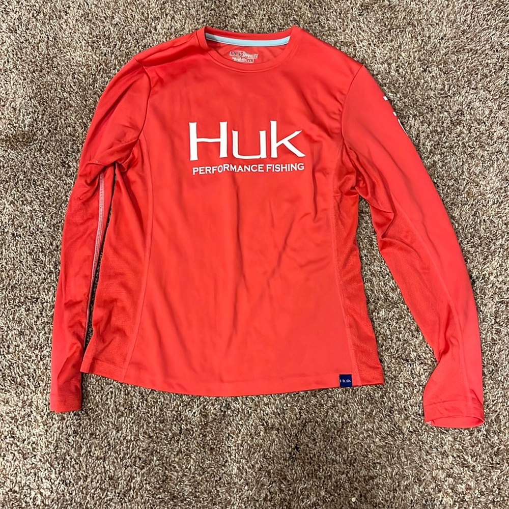 Huk performance long sleeve size M